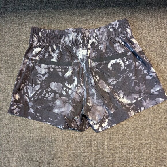 Lululemon Breakaway Shorts 2 | Dusk Dye Print | Swift Ultra - Picture 2 of 9
